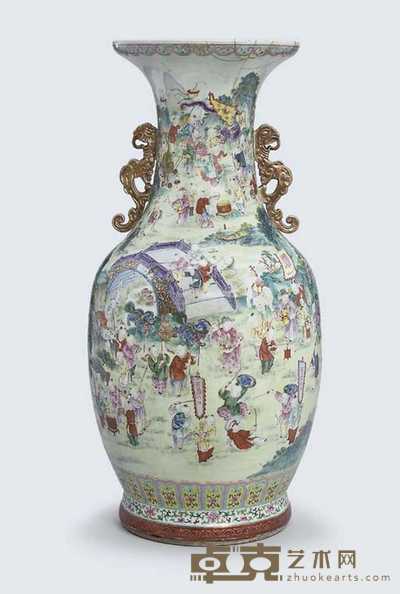 JIAQING (1796-1820) A LARGE FAMILLE ROSE OVOID ‘HUNDRED BOYS’ VASE 